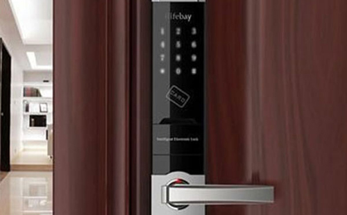 鹰潭市24小时上门开锁公司