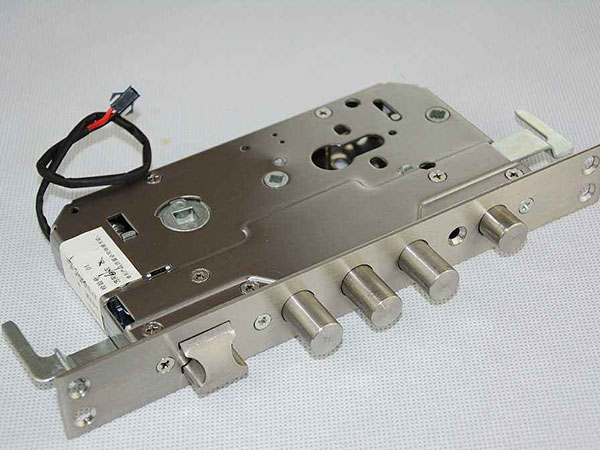 鹰潭市24小时上门开锁公司